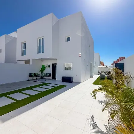 Jana By Tusol Fuerteventura Heated Pool וילה